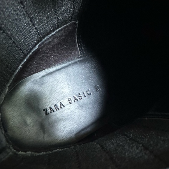 Zara basic black ankle heeled boots booties size 39 or 7.5 - Picture 8 of 8